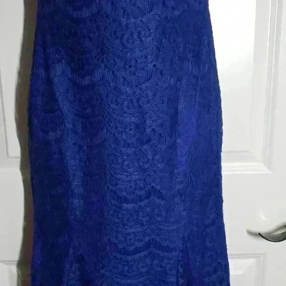 Royal Blue Lace Gown - Picture 7 of 15